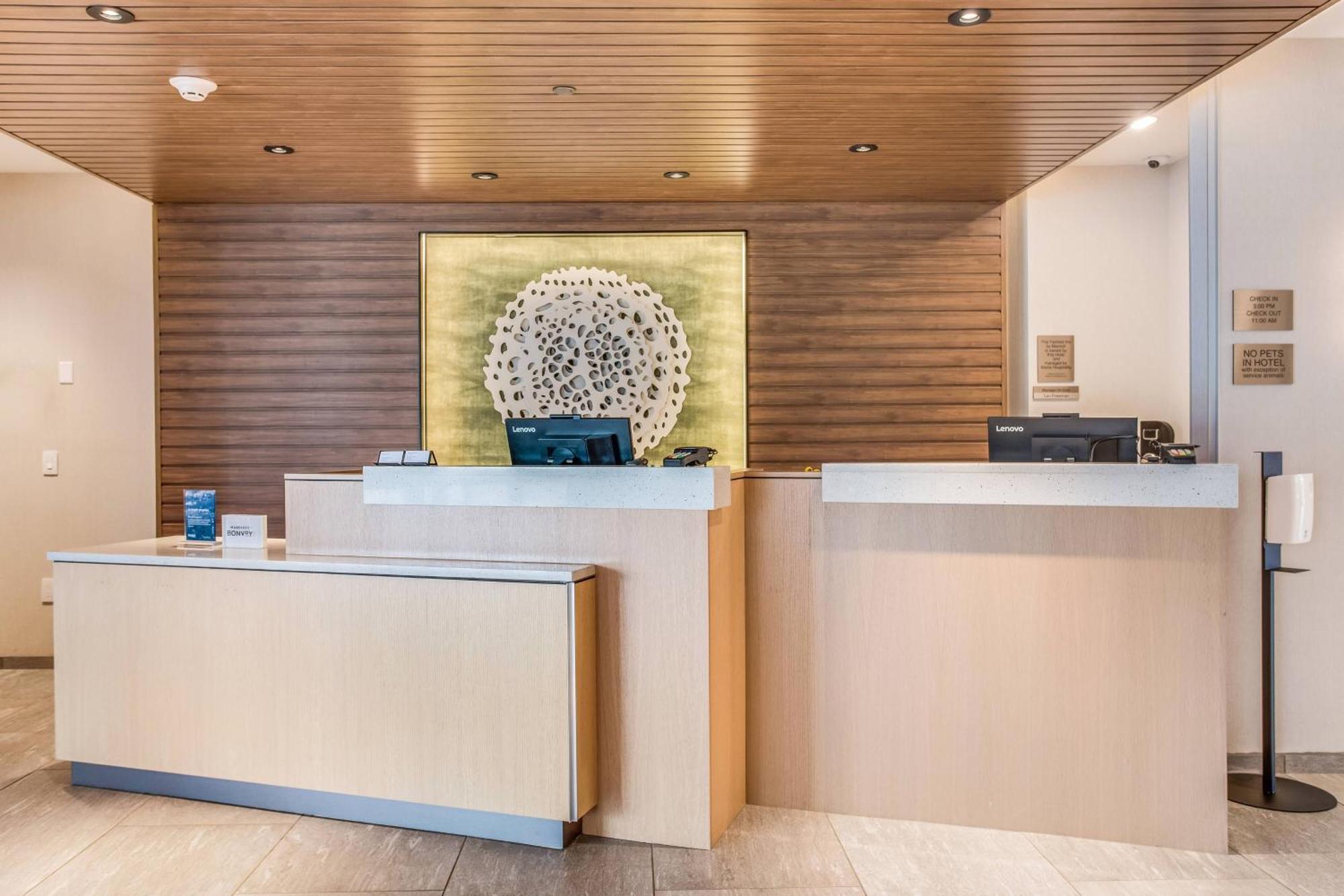 Fairfield Inn & Suites Рола Екстериор снимка
