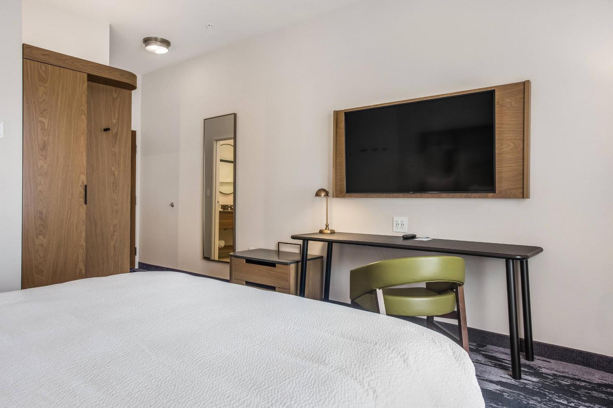 Fairfield Inn & Suites Рола Екстериор снимка
