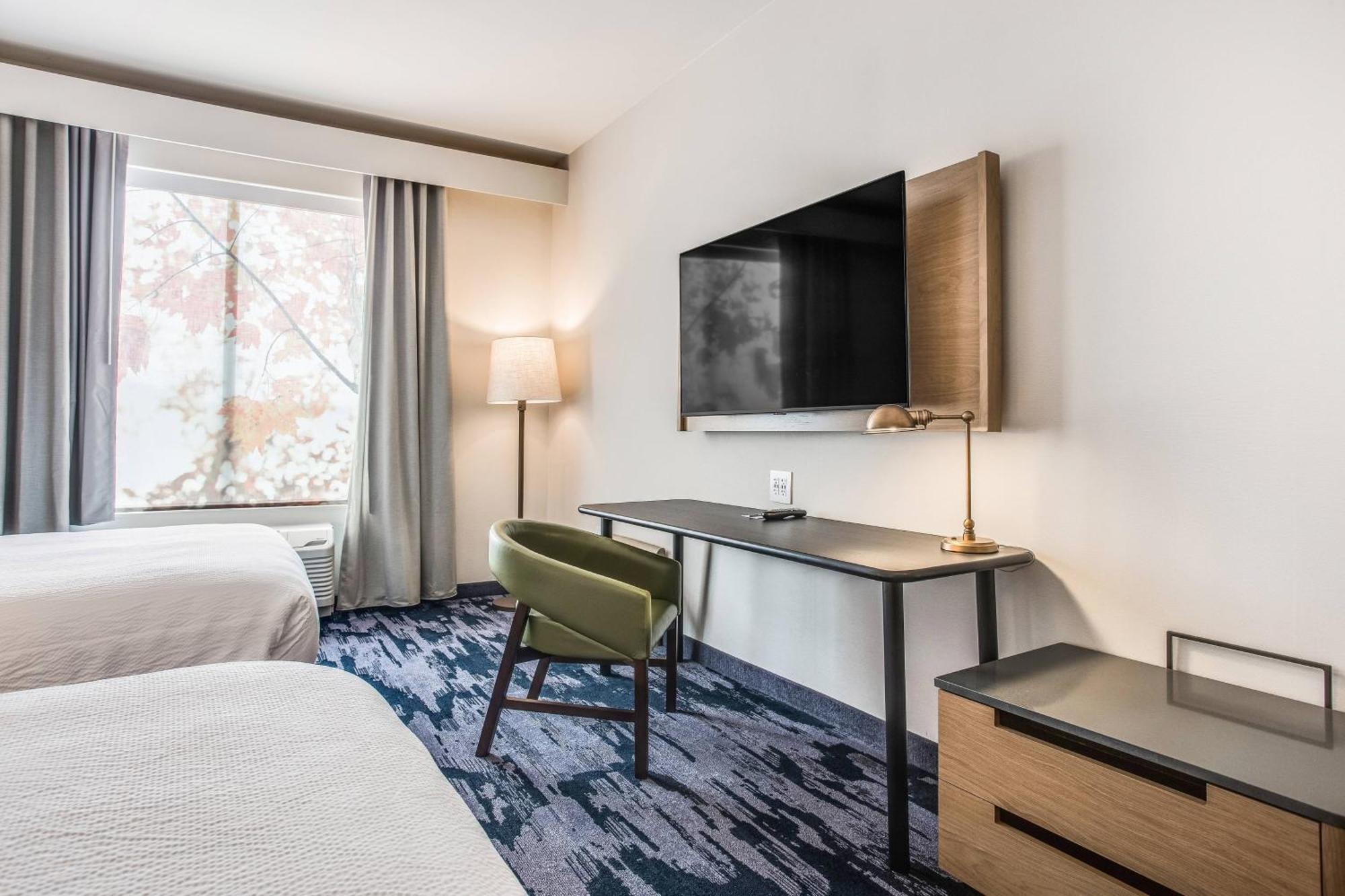 Fairfield Inn & Suites Рола Екстериор снимка