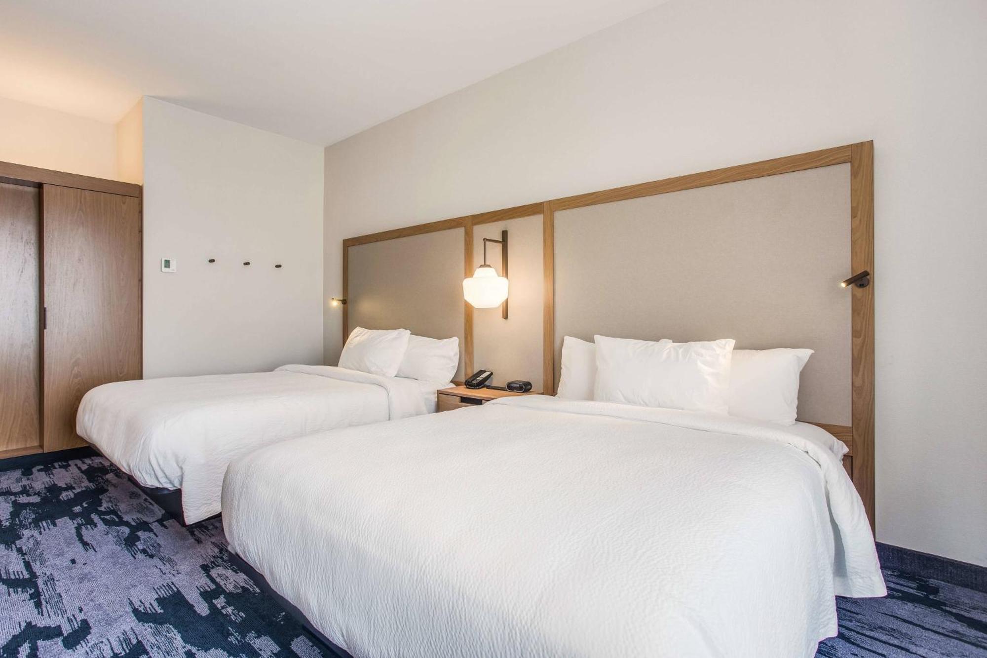 Fairfield Inn & Suites Рола Екстериор снимка